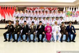 Gubernur kukuhkan anggota Paskibraka Provinsi Gorontalo tahun 2025