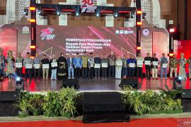 Pemerintah berikan penghargaan untuk puluhan jurnalis perdamaian Aceh