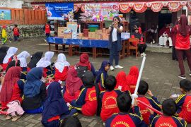 OJK gencar mengedukasi keuangan untuk kalangan pelajar di Priangan Timur