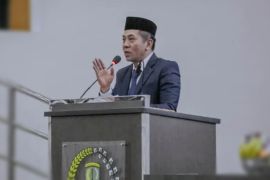 Bupati Karawang tekankan pelaku usaha tambang taati aturan yang berlaku