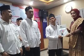 Lima warga binaan Lapas Rajabasa menerima remisi bebas HUT RI