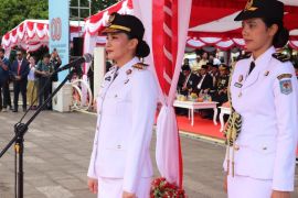 Gubernur Sherly pimpin  upacara HUT ke-80 RI di Sofifi