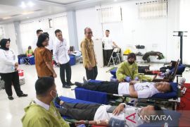 Donor darah sebagai momen berbagi di Hari Pengayoman ke-80