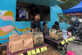 Inspire Region Padang Indosat Ooredoo Hutchison Lahirkan Kuotruck: Foodtruck Interaktif Karya Gen Z