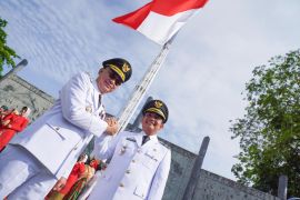 Momen HUT Ke-80 RI, Edi - Bahasan komitmen lanjutkan program dasar