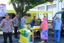 Polda Malut gelar GPM pastikan masyarakat mendapat bahan pangan  murah
