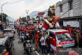 Hanoman hingga naga raksasa meriahkan festival ogoh-ogoh di Garut