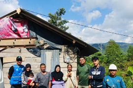 PLN nyalakan harapan lewat program Light Up The Dream di momen HUT ke-80 RI