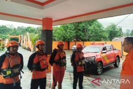 Tim SAR Ambon kerahkan personel cari nelayan Malteng hilang  kontak