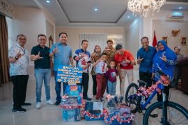 Gubernur Lampung apresiasi siswa SD panjat tiang bendera