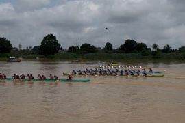 Gubernur Jambi ajak  masyarakat jaga kebersihan Sungai Batanghari