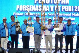 UNP Kediri raih juara umum Porsenasma V 2025