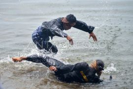 Aksi Silek Aia khas Sumpu Page 1 Small