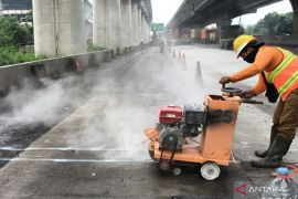 Jasamarga merekonstruksi lima titik Tol Jakarta-Cikampek dalam sepekan