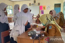 Program CKG Puskesmas Cikeusal sukses jangkau 70 sekolah