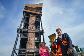 Pengenalan menara songket Solok Selatan Page 1 Small