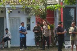 Polisi Blitar selidiki temuan perempuan meninggal di kos