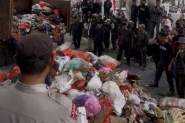 Warga Bangkonol Pandeglang protes kerja sama pemkab dengan turunkan sampah