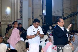 Gubernur Sumut: tingkatkan literasi keuangan  masyarakat