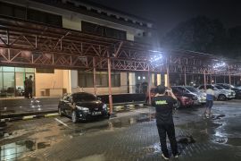 Warga Bekasi panik akibat gempa magnitudo 4,9