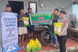 Polres Gumas salurkan beras SPHP ke rumah penerima program Gerakan Pangan Murah