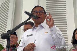 Pramono larang "Pak Ogah" atur lalu lintas