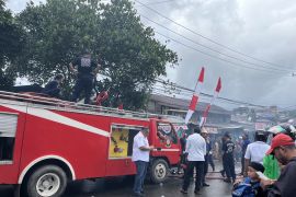 Damkar Ambon padamkan  kebakaran 10 rumah di Batu Merah