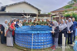 Warga Bakung Jaya kelola sampah jadi kompos organik