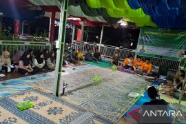 Unja dan warga Desa Teluk kembangkan potensi lokal