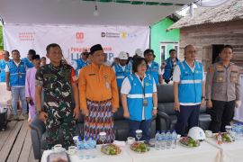 Hadiah HUT ke-80 RI, PLN sambungkan listrik gratis bagi 80 keluarga di Kalbar