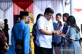 Percepat pertumbuhan investasi, Bobby janjikan insentif ke pelaku usaha