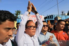 KPK panggil selebgram Lisa Mariana hingga umumkan status Wamenaker Jumat ini