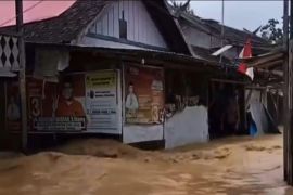 Banjir bandang di Kapuas landa sembilan desa