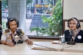 Karantina Kalsel edukasi masyarakat soal kewajiban vaksinasi hewan peliharaan cegah rabies