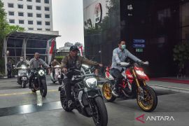 KPK sita 15 mobil dan tujuh sepeda motor terkait OTT Wamenaker Immanuel Ebenezer