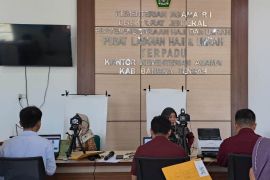 Imigrasi  Pangkalpinang gelar "Pasir Kuarsa" layani pembuatan paspor calhaj Bateng