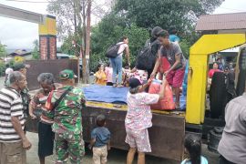 Polda Maluku kawal pemulangan pengungsi warga Hunuth dampak konflik