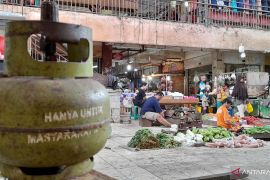 Pemkab Bekasi tinjau kembali sengketa Pasar Babelan