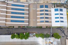 Pabrik cat di Serang gunakan pembangkit listrik tenaga surya