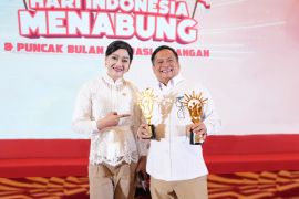 OJK apresiasi program literasi keuangan PNM dalam Financial Literacy Award 2025