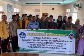 Tim PKM UNP dorong Batu Basa bertransformasi menjadi Nagari Digital