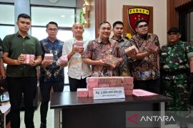Kejari Tanjung Perak sita Rp3,5 miliar dari kasus fasilitas pembiayaan
