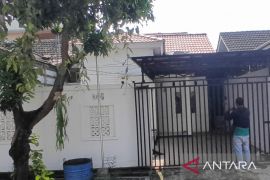 Baru enam bulan ditempati, markas judi online di Karawang digerebek Polda Jabar