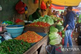 Forum Kota Sehat Makassar memotivasi pedagang kelola sampah pasar