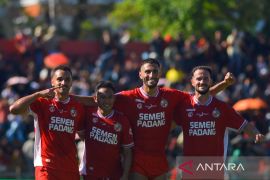 Laga Persita Tangerang vs Semen Padang resmi ditunda