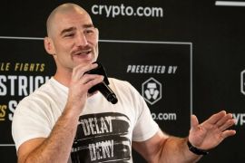Mantan juara UFC Sean Strickland diskors enam bulan dan didenda