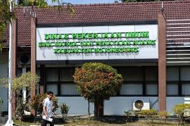 Pemkab Bojonegoro tuntaskan rekonstruksi jalan beton pada 2026