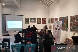Puluhan lukisan karya seniman penyandang autistik dipamerkan di Yogyakarta