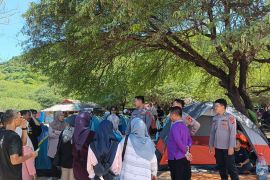 Polisi Gorontalo patroli dan sosialisasi kamtibmas di tempat wisata