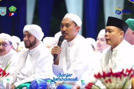 Banjar bershalawat bersama Habib Syech meriahkan Harjad ke-75 Kabupaten Banjar
